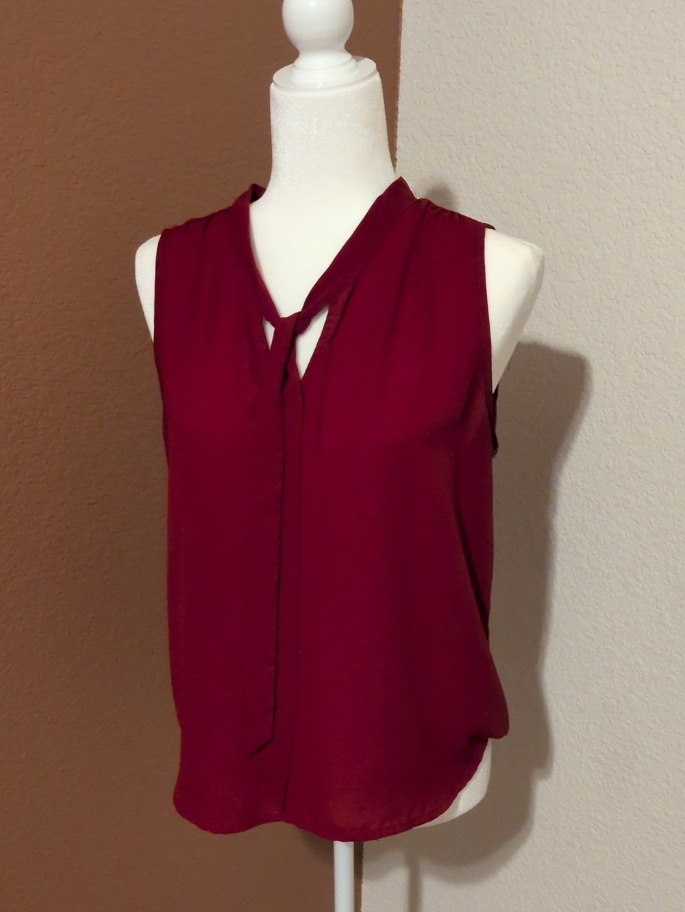 Forever 21 Burgundy Tie-Neck Sleeveless Camisole